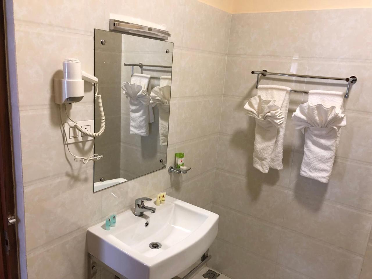 Legphel Hotel Phuntsholing Kültér fotó